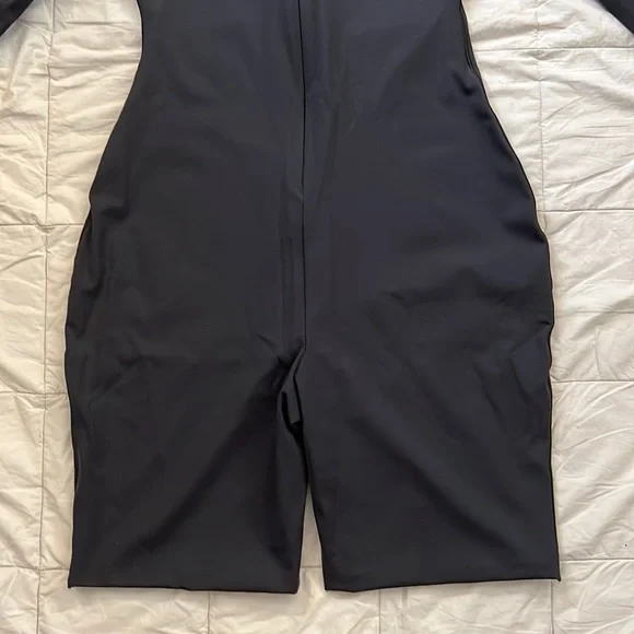 SKIMS ALL-IN-ONE LONG SLEEVE MID THIGH ONESIE - Picture 12 of 15